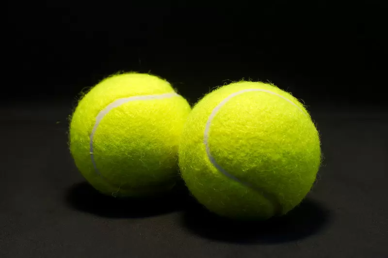  tennis balls pressurized