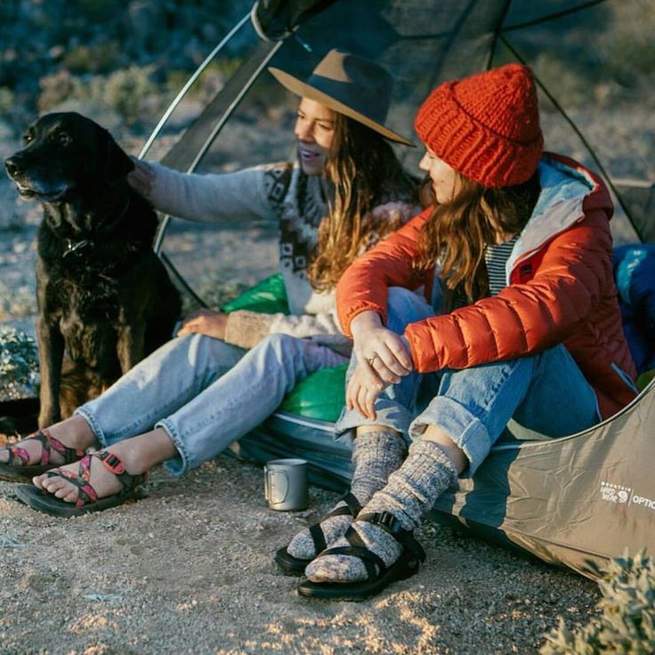 cute hiking outfit