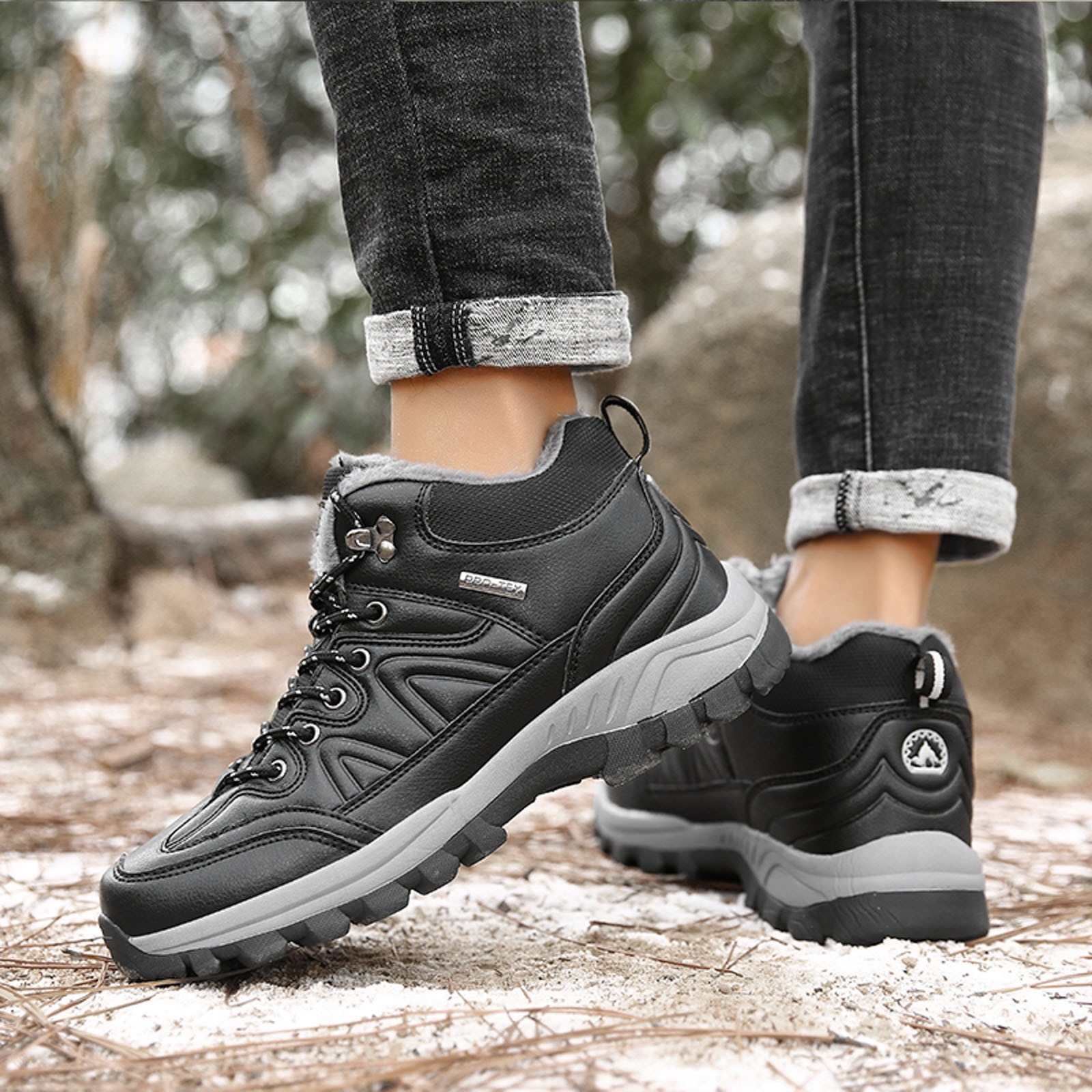 Light weight hiking shoes